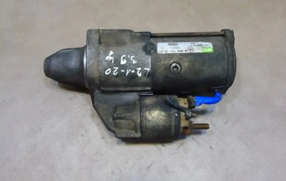 Mercedes-Benz E W211 Starter motor A0051518901