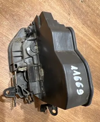 BMW 1 E81 E87 Rear door lock 7154630