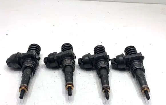 Audi A3 S3 8P Fuel injectors set 038130073AG