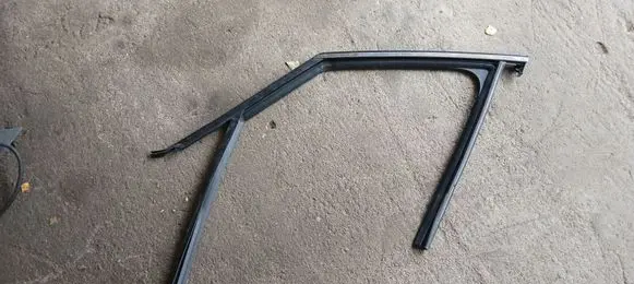 Renault Scenic IV - Grand scenic IV Front door window/glass frame M4CG