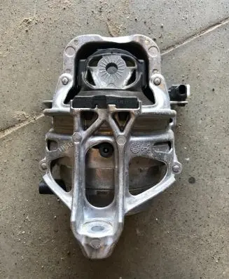Audi Q7 4M Engine head 4M0199266BR 4M0199266