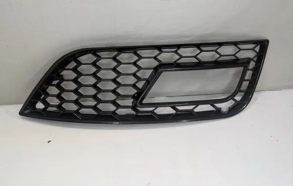 Audi A4 S4 B8 8K Front fog light trim/grill 