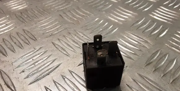 Skoda Octavia Mk2 (1Z) Other relay 4H0951253A