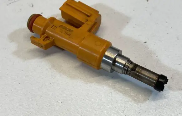 Lexus RX 450H Fuel injector 2325031140