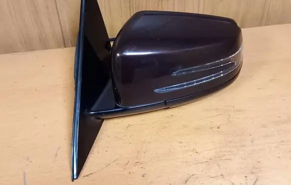 Mercedes-Benz E W212 Front door electric wing mirror 