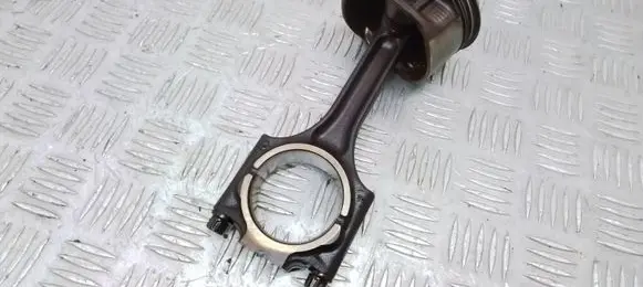 Volvo XC70 Piston with connecting rod