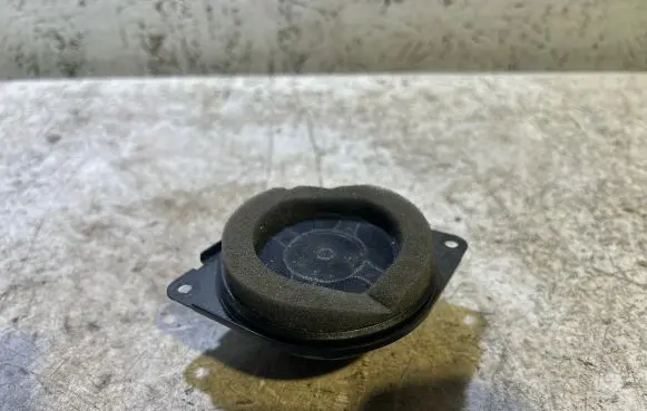 Ram 1500 Panel speaker 68043045AD 8923021701A 32320J0293