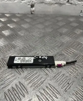Mercedes-Benz C W204 Antenna control unit A2048200189