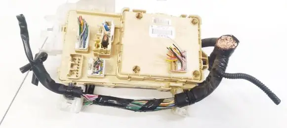 Toyota Corolla Verso AR10 Fuse box set 892210F010 89221-0F010
