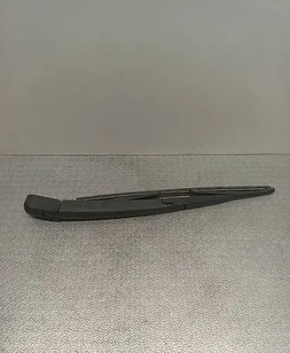 Hyundai Tucson TL Rear wiper blade arm 07612