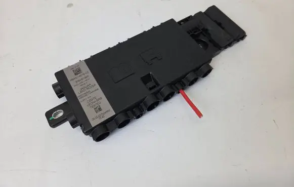 Jaguar F-Pace Current control relay M8A2-14516-CC