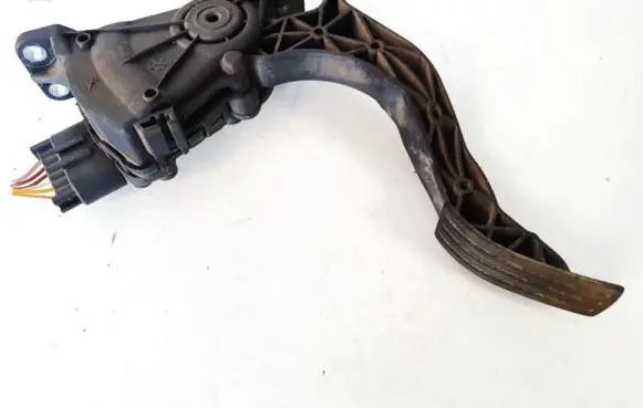 Ford Fusion Accelerator throttle pedal 6pv00856700 6pv008567-00