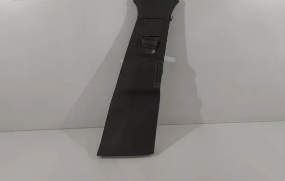 Volvo XC90 (B) pillar trim (top) 32244265