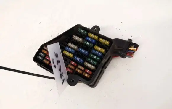 Audi A6 S6 C5 4B Fuse box set