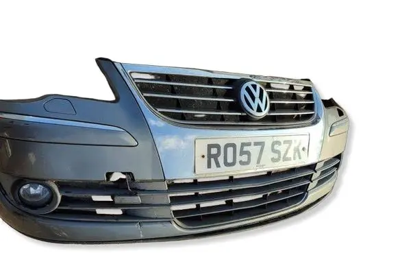 Volkswagen Touran I Front bumper 