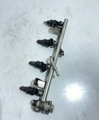 Volkswagen PASSAT B5 Fuel injectors set 058133681 058133551A