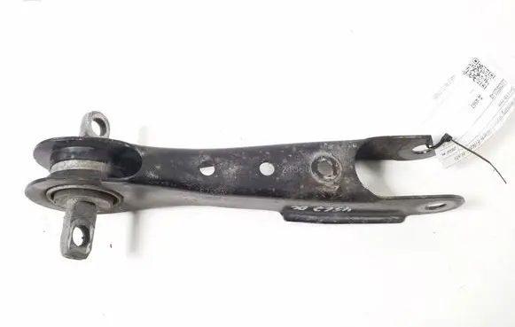 Rear control arm