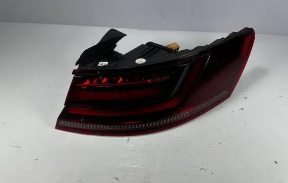 Volkswagen Arteon Rear/tail lights 3G8945208J