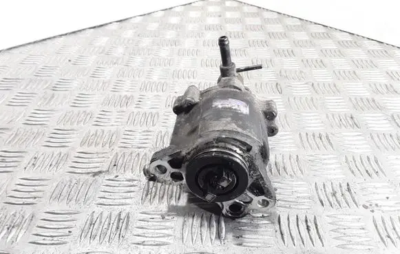 Toyota Avensis Verso Vacuum pump 2930027020 0810002740