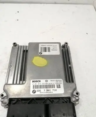 BMW 1 E81 E87 Engine control unit/module 0281013252 7801710