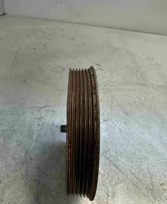 Volvo V70 Crankshaft pulley ---