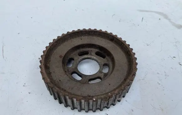 Skoda Octavia Mk1 (1U) Fuel pump gear (pulley) 038130111A