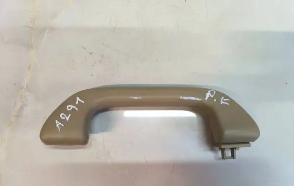 Honda CR-V Front interior roof grab handle