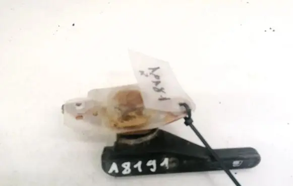 Nissan Almera Tino Fuel tank opening switch 