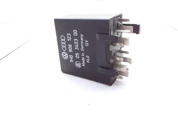 Volkswagen Vento Hazard warning light relay 1H0906123 05340300