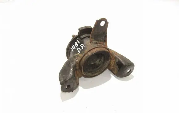 KIA Sportage Engine mount bracket 218122E100