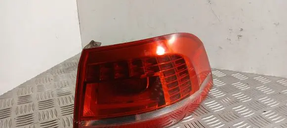 Volkswagen PASSAT B7 Rear/tail lights 3AF945208B
