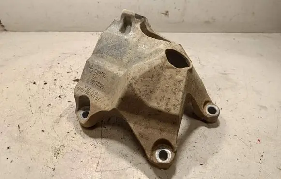 Audi SQ7 Engine mounting bracket 4M0199307BE