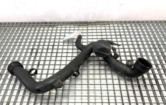 Volkswagen Touran I Air intake hose/pipe 1K0145770B