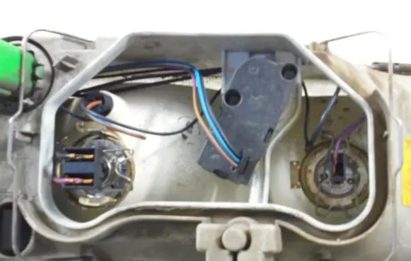 Ford Fiesta Headlight/headlamp 96FG13060