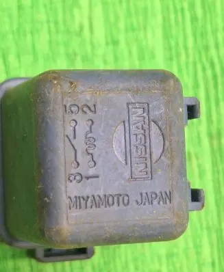 Nissan X-Trail T30 Other relay 2523009980