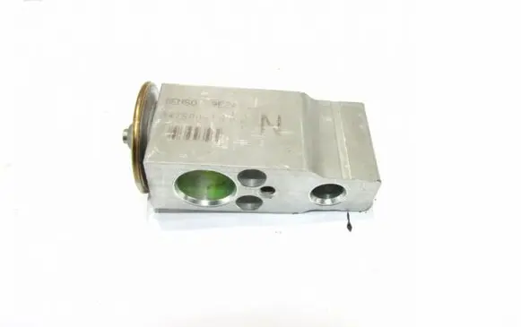 Mazda MPV Air conditioning (A/C) expansion valve 4475001482