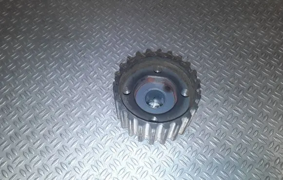 Volkswagen PASSAT B6 Crankshaft pulley 045105263A