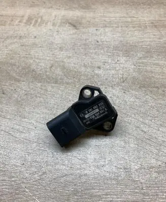 Audi A4 S4 B6 8E 8H Air pressure sensor 038906051B 0281002399