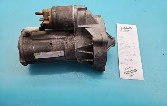 Peugeot 5008 Starter motor D7R27 IMPRK1530070