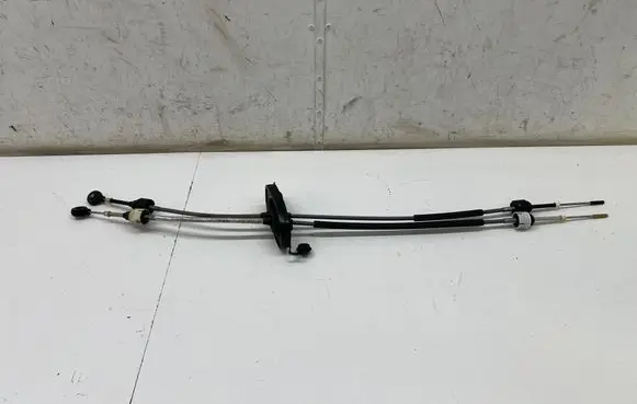 Opel Insignia B Gear shift cable linkage 55515857