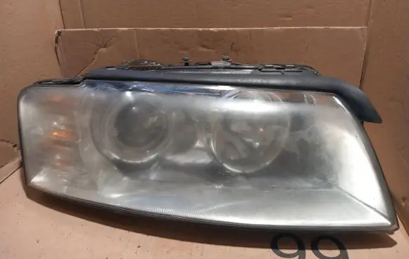 Audi A8 S8 D3 4E Headlight/headlamp 15812600