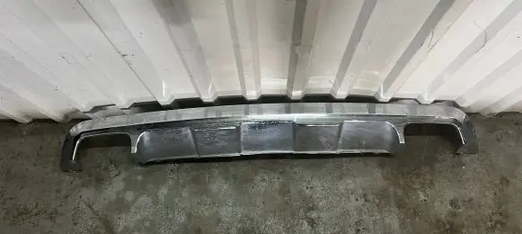 Front bumper lip