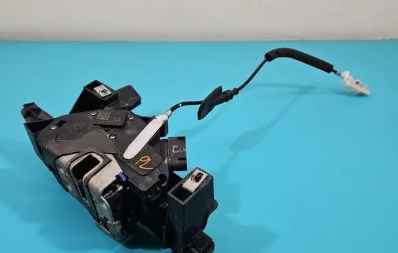 Ford Fusion II Front door lock AE8A-5421813-CC IMPRK1498067