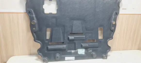 Engine splash shield/under tray