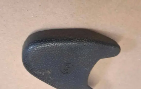 Mercedes-Benz W123 Seat belt trim 