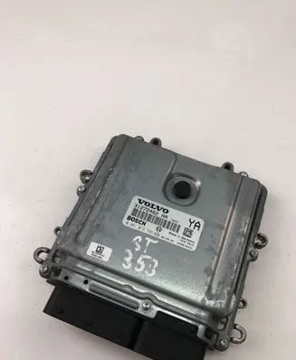 Volvo V70 Engine control unit/module ECU 31272462AA 0281012765