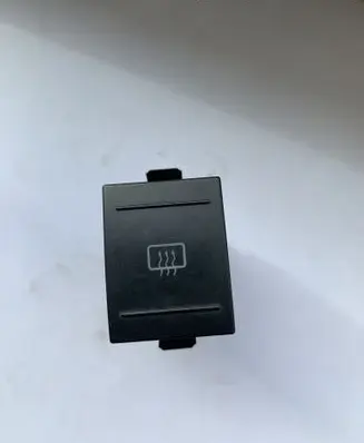 Volkswagen Polo Windscreen/window heater switch 6Q0959621