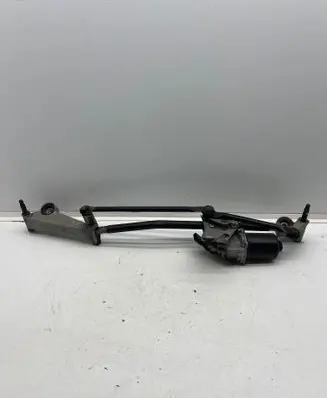 Mercedes-Benz A W176 Front wiper linkage and motor A1769061800 W000027118 A1768208040006
