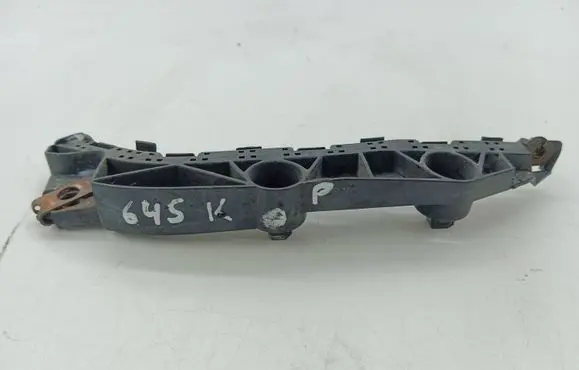 Honda Civic Front bumper mounting bracket