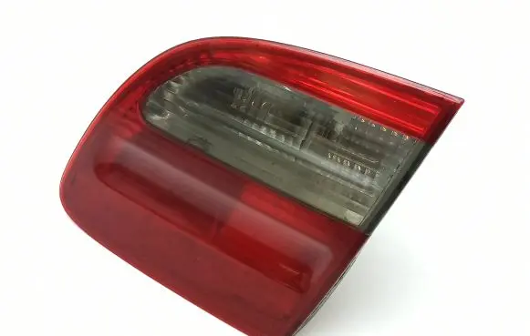 Mercedes-Benz E W211 Tailgate rear/tail lights A2118203064 379510 A2118200777
